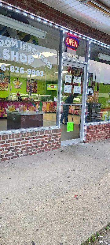 Freedom Icecream shop and Antojitos lores Mexican grill