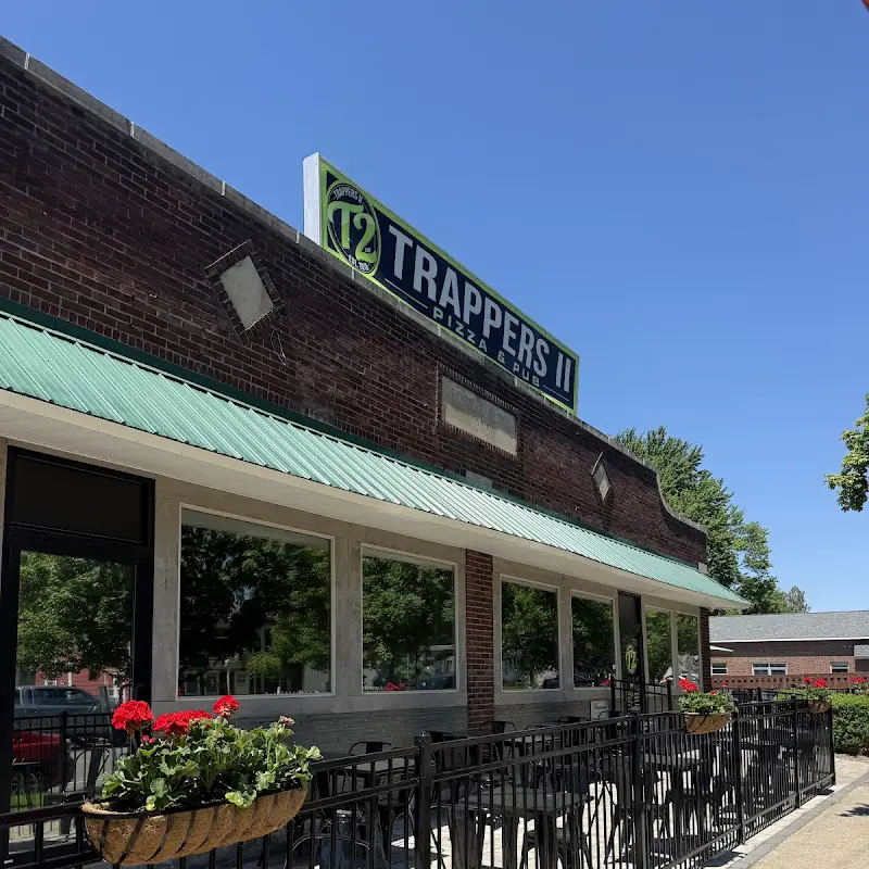 TRAPPERS II Pizza & Pub