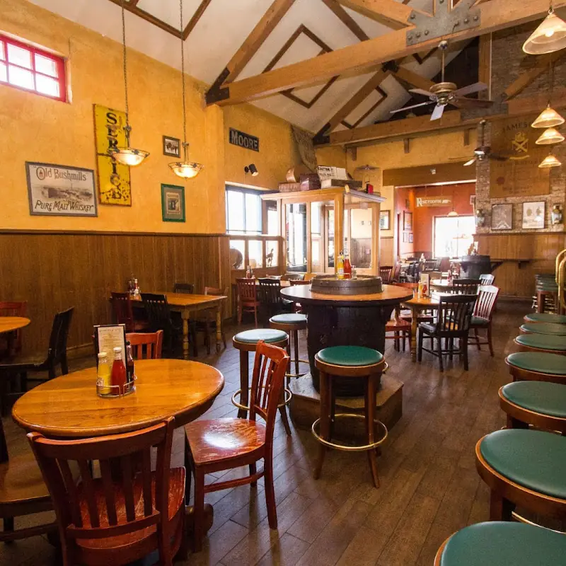 Paddy's Irish Pub