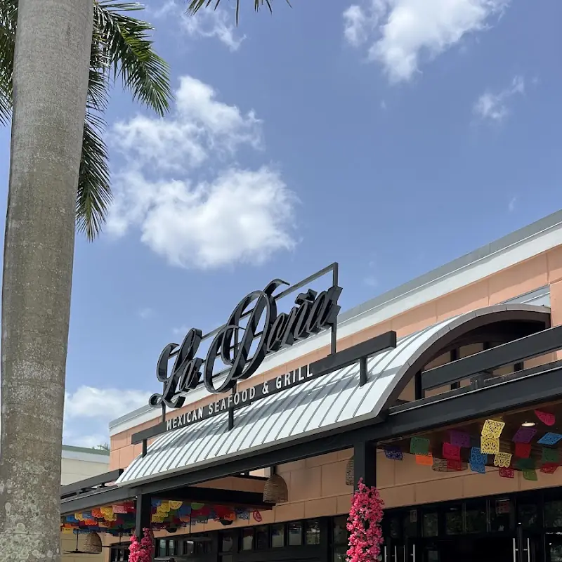 La Doña Seafood & Grill