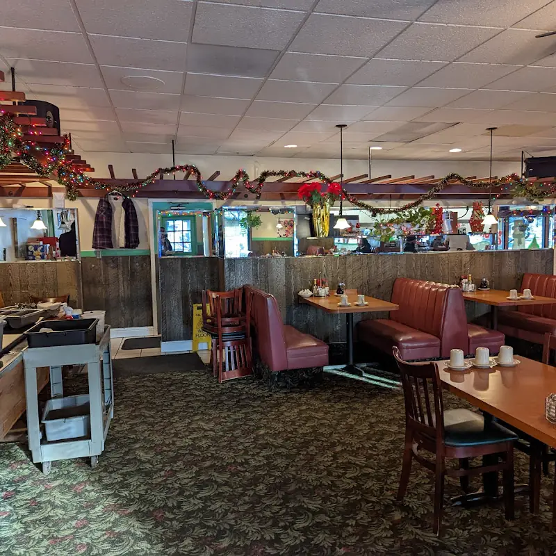 Evergreen Inn & Pub