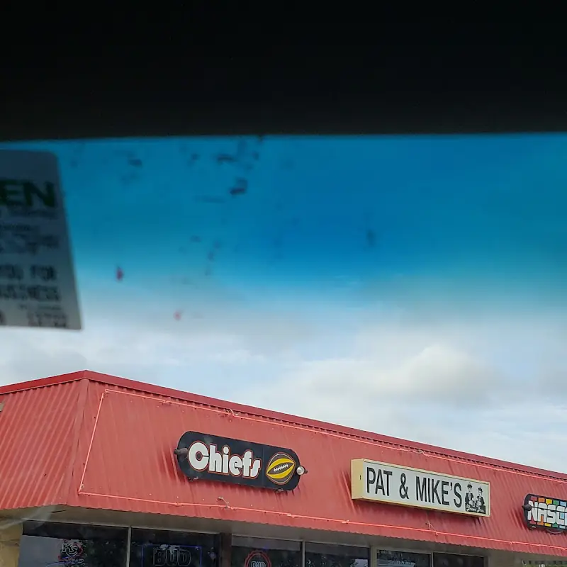 Pat & Mike's Bar