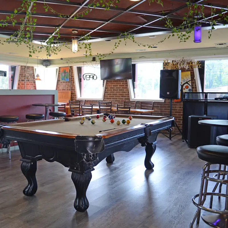 Randevou Caribbean Bar & Grill