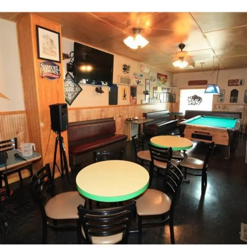 Brenda Lee's Bar & Grill