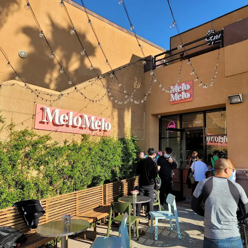 MeloMelo Coconut Dessert