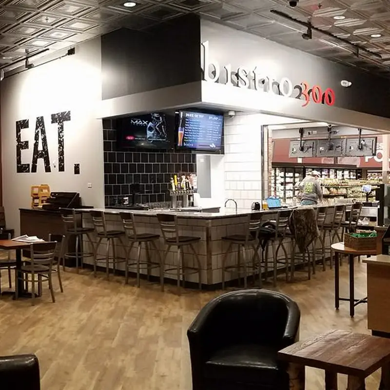 Bistro 300 Bar & Grill