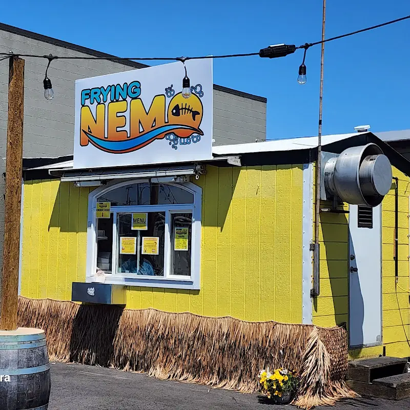Front Street Food Trucks & Drinks
