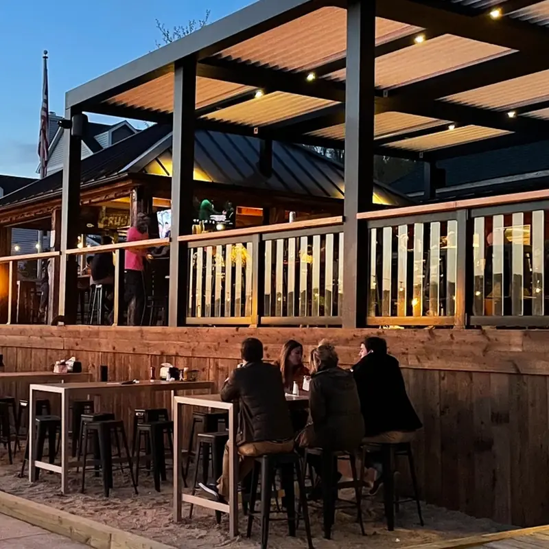 Lee's Landing Dock Bar