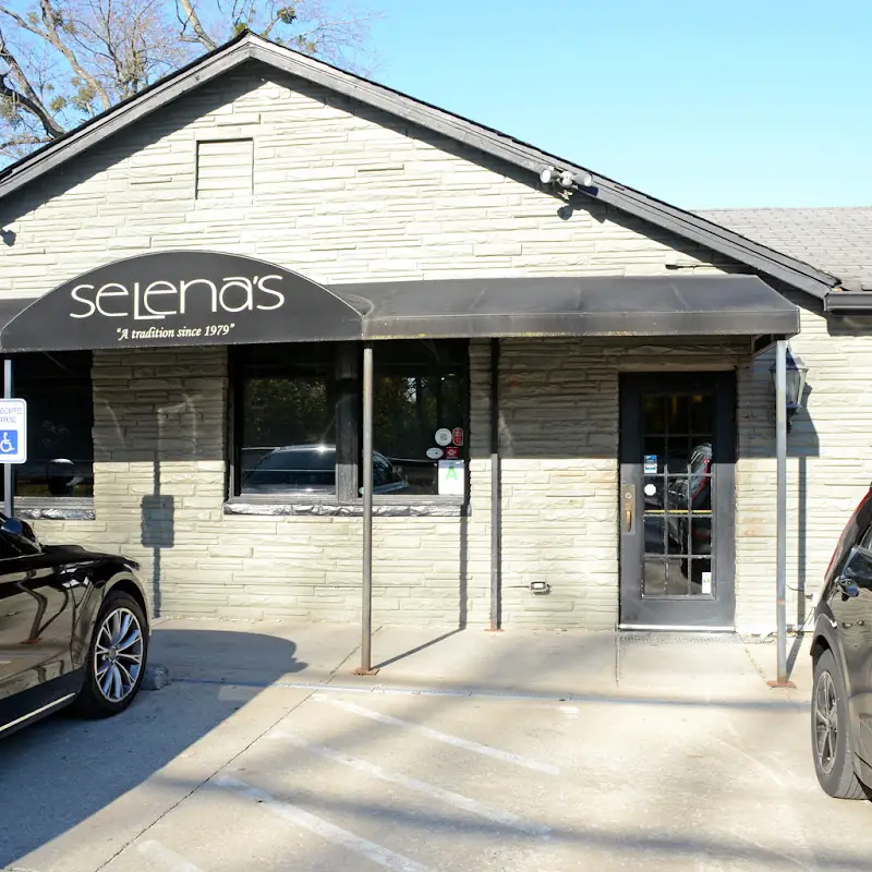 Selena's at Willow Lake Tavern