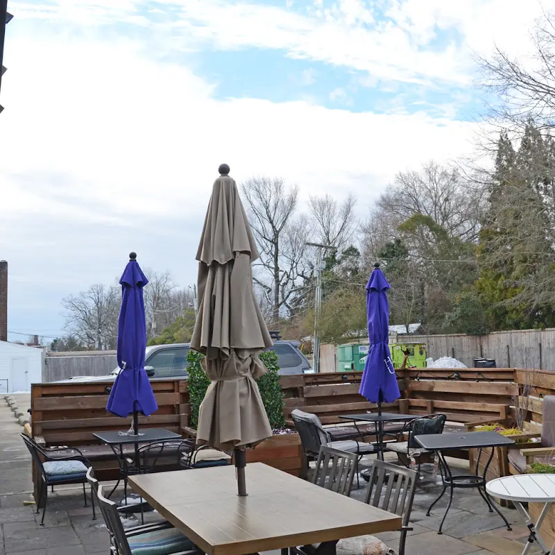 Frady's Taphouse & Eatery