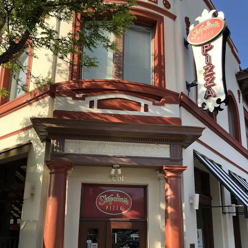 Skipolini's Pizza