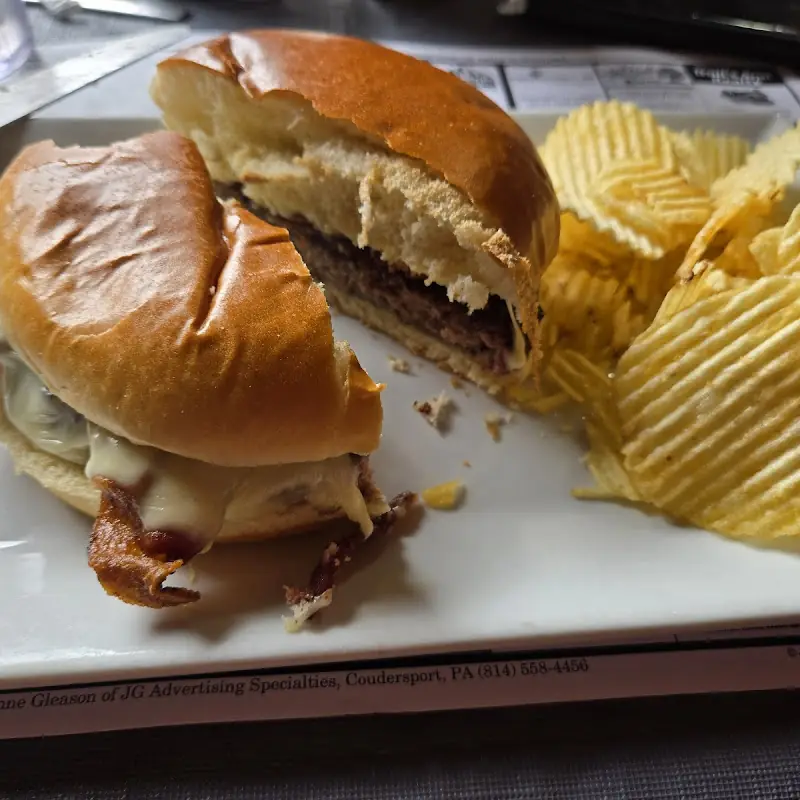 West Pike Grill