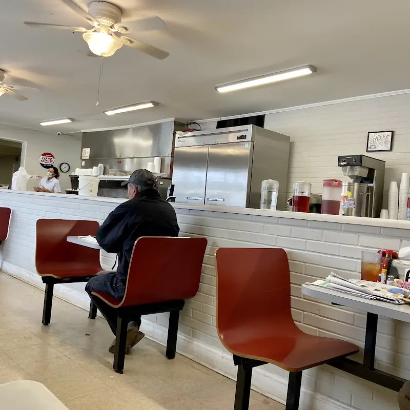 Four Oaks Restaurant & Grill