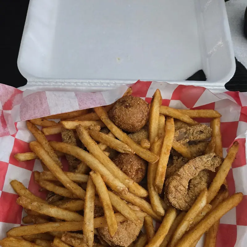 Fried Mac & Cheese Wedges