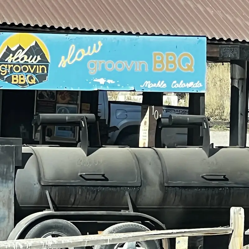 Slow Groovin BBQ