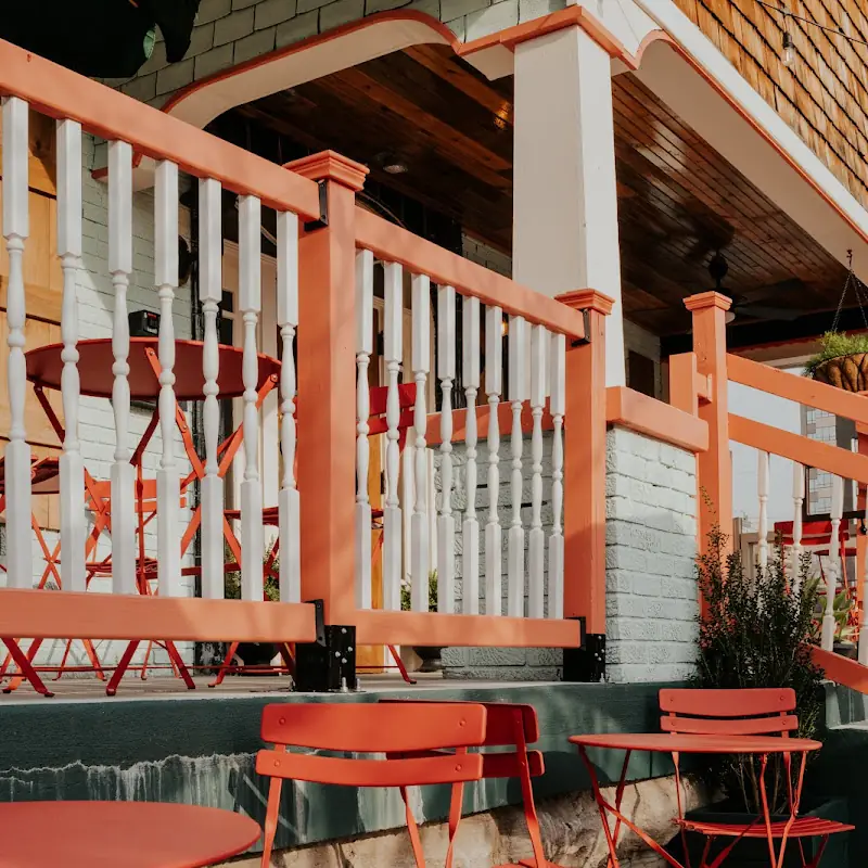 Verna Café & Bar