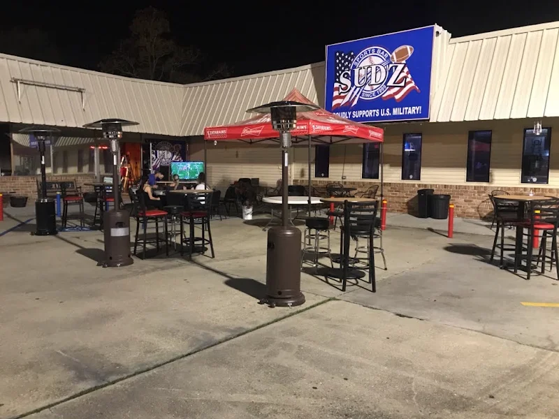 SUDZ SPORTS BAR