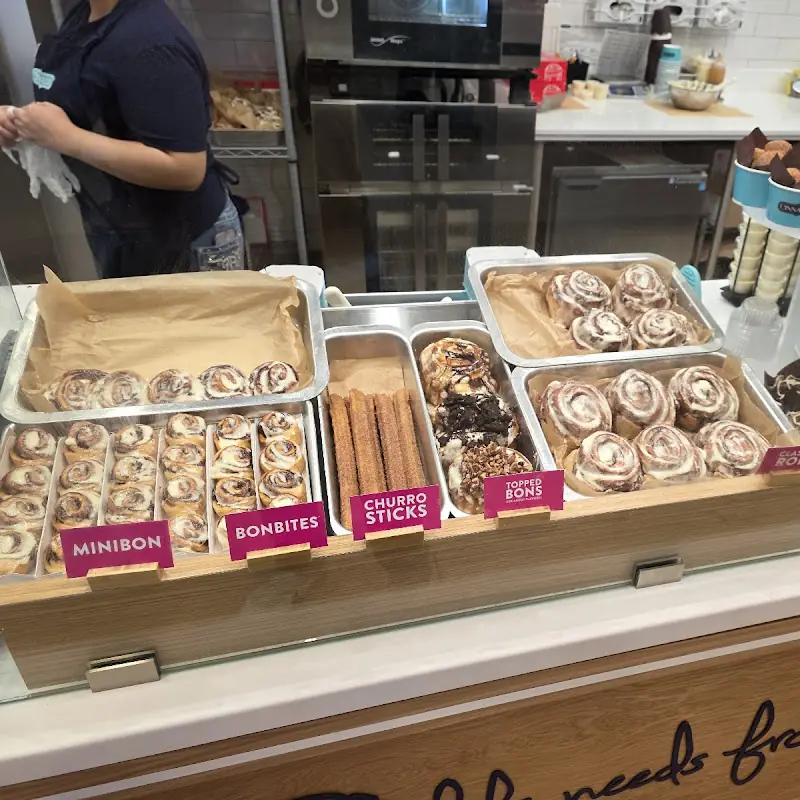 Cinnabon