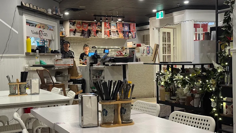 Sushi & Noodle Nami Express (Churchill Square)