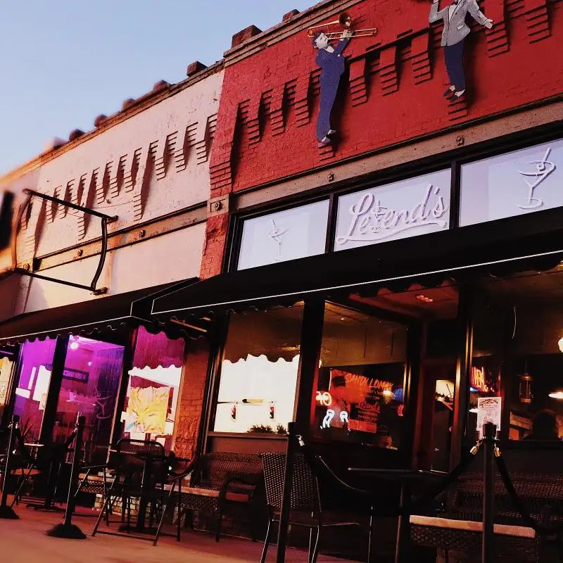 Legend's Cocktail Lounge