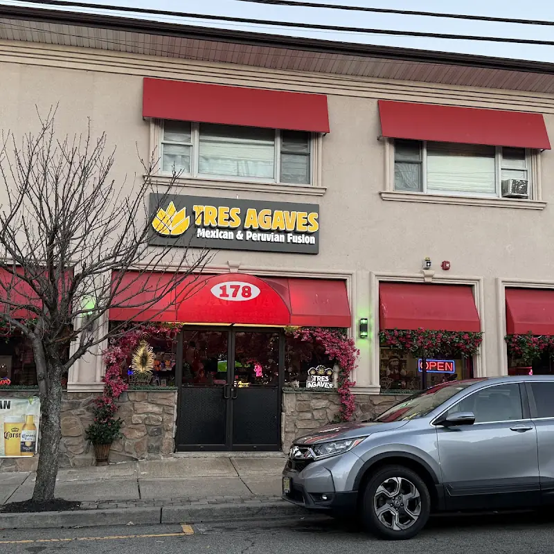 Tres Agaves Mexican & Peruvian Fusion