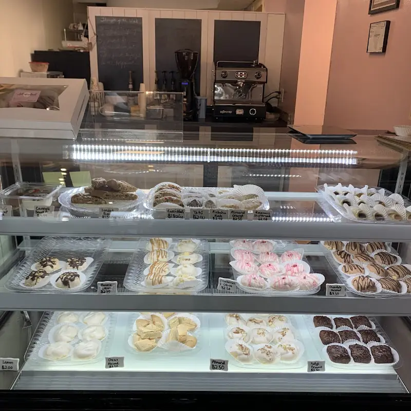 Lots-a-Knots Italian Bakery