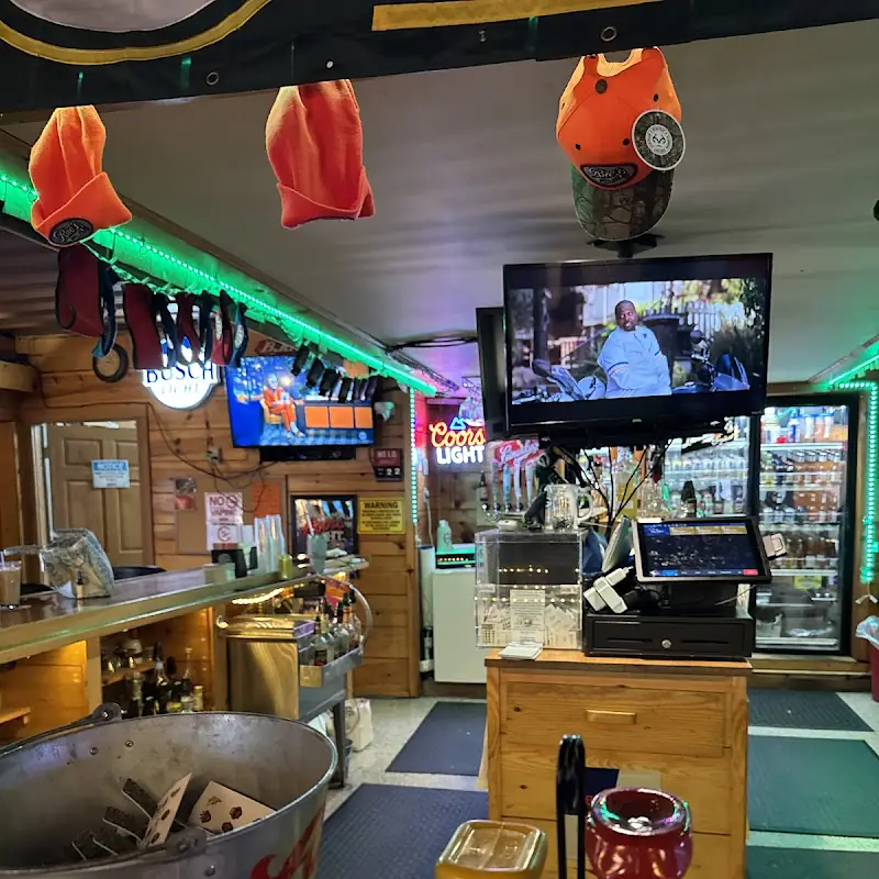 Rae's Bar and Grill