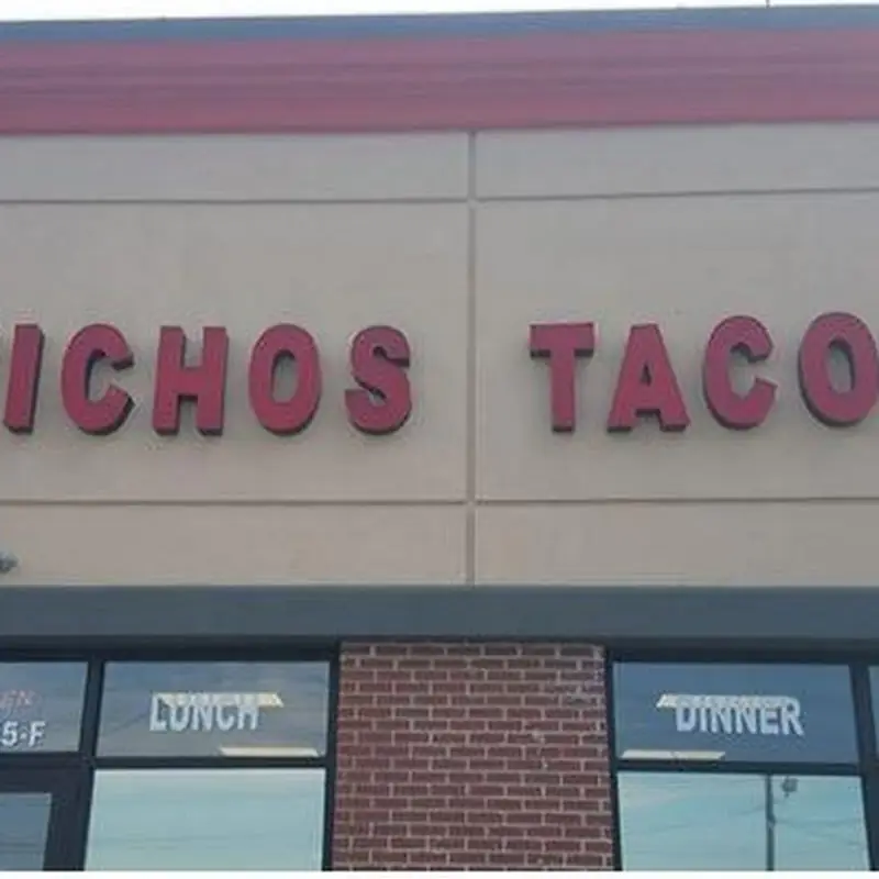 Wichos Tacos