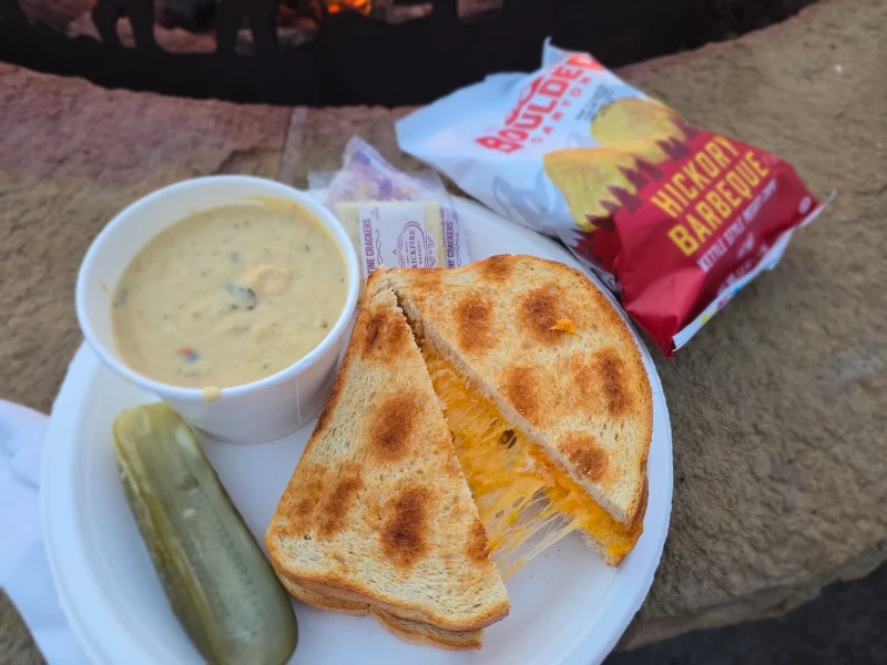Sandbar cafe - iron mountain hot springs