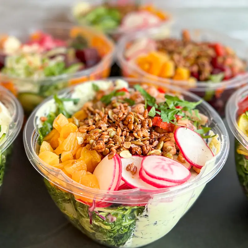 Saucy Greens Salad Shop