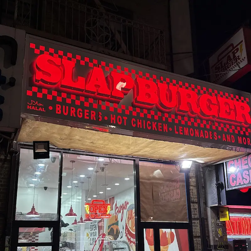 8 ounce Slaps sauce cup