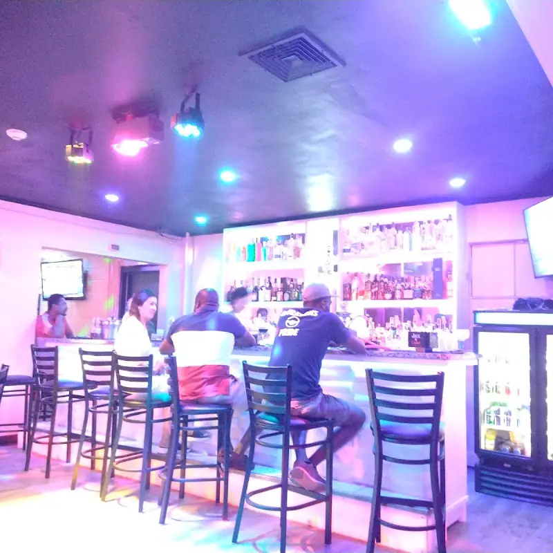 La Esquina Bar & Restaurant