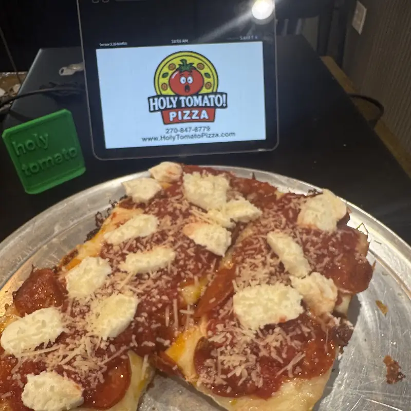 Holy Tomato Pizza