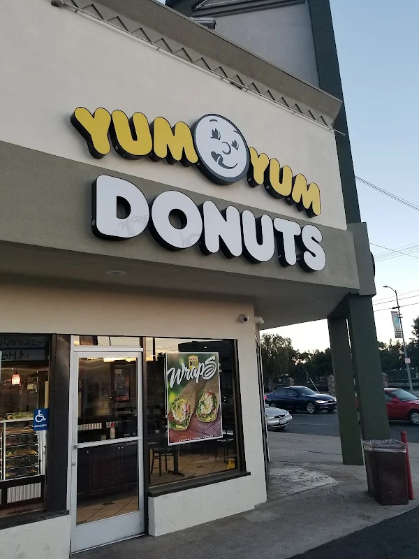 Yum Yum Donuts