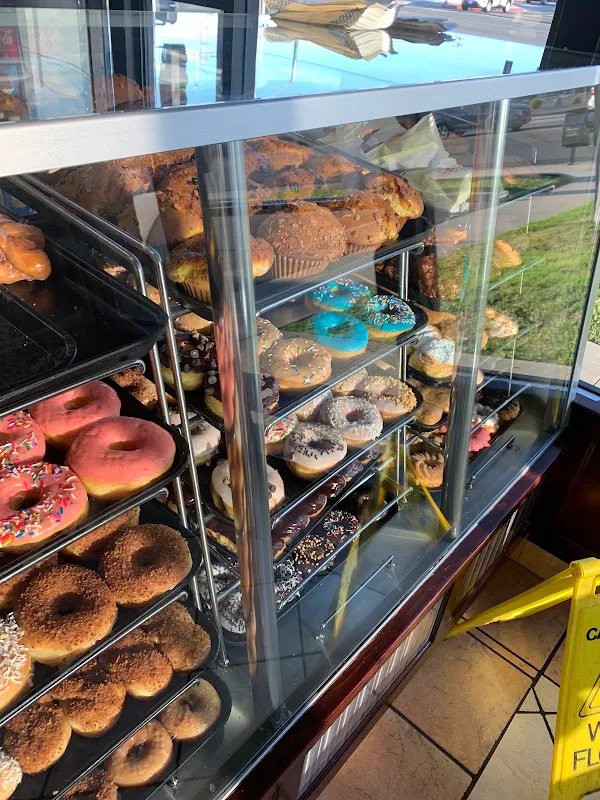 Yum Yum Donuts