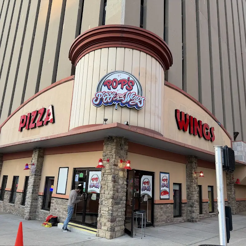 Pops pizza & wings