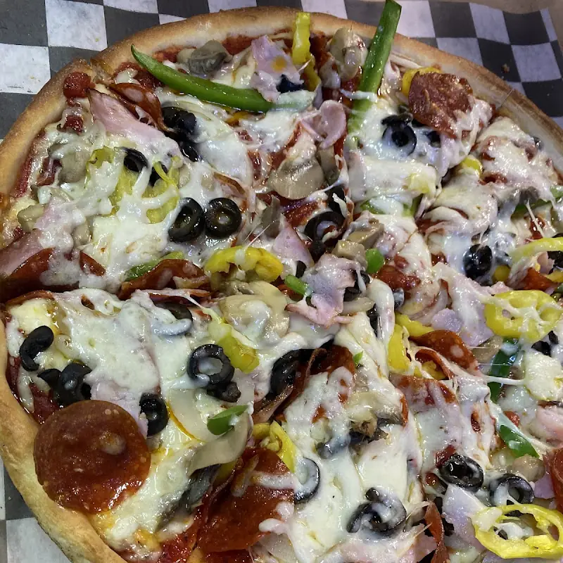 Hernandez Pizzeria