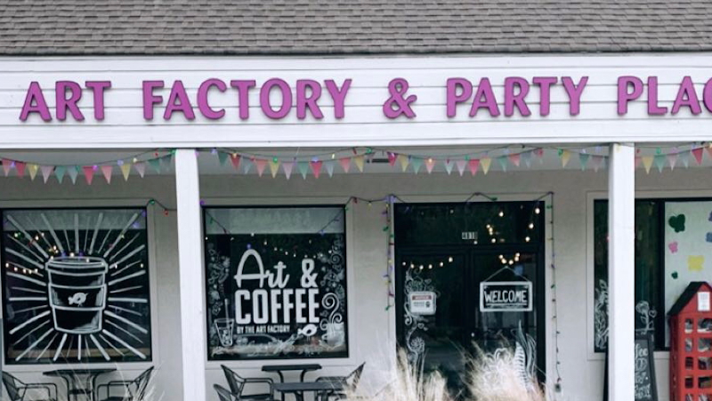 Art Factory & Party Place / Art & Coffee