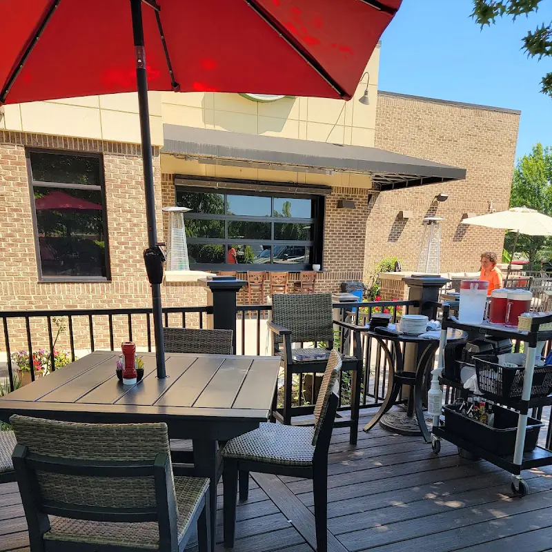 Backstreets Bar & Grill