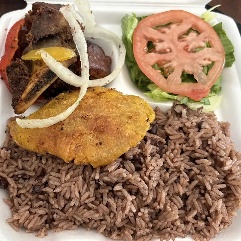 Emmanuel islands kitchen