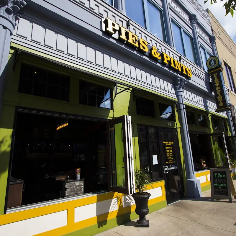 Pies & Pints - Dayton, OH (The Greene Town Center)