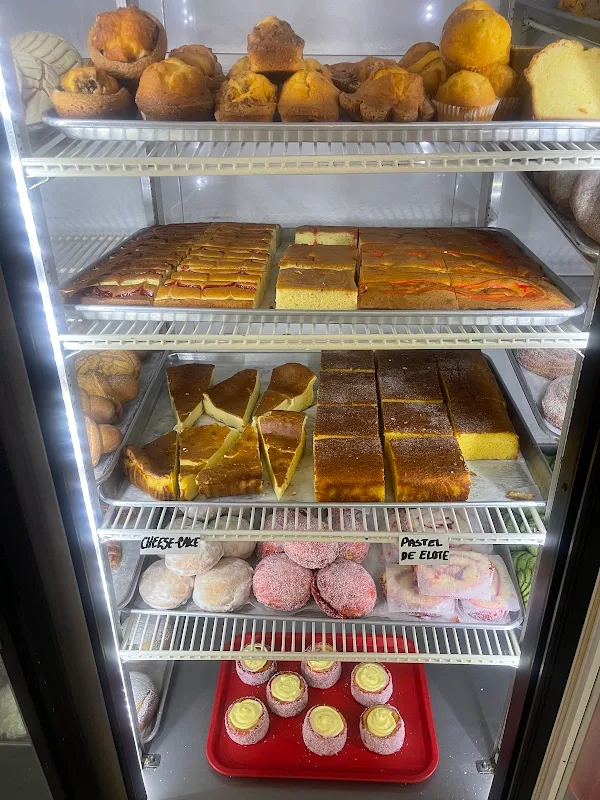 Fina’s Bakery and cafe