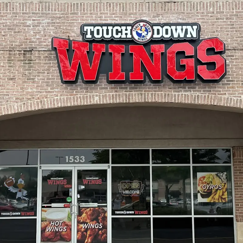 BBQ Cheese Burger with Wings Combo