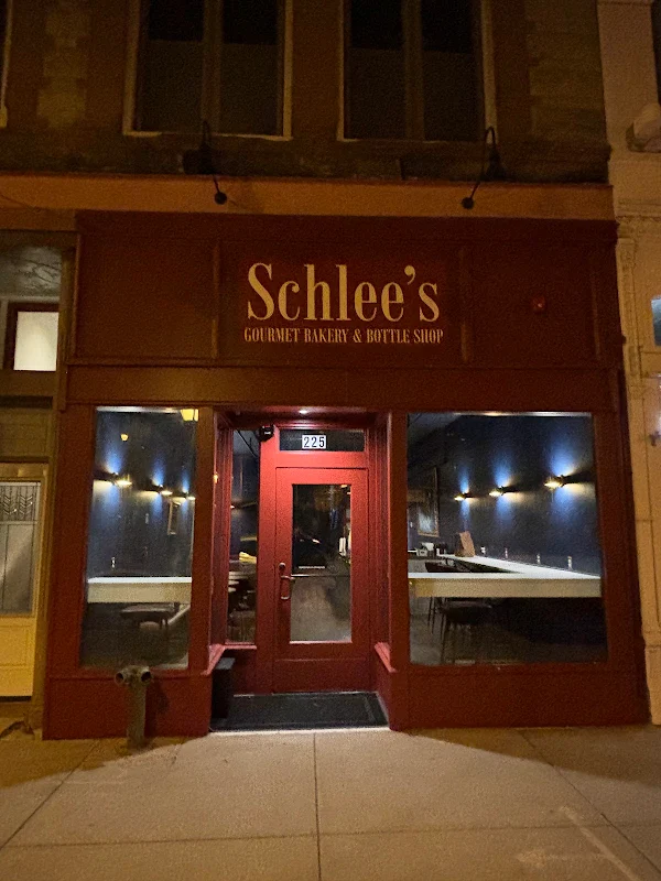 Schlee’s Gourmet Bakery & Bottle Shop