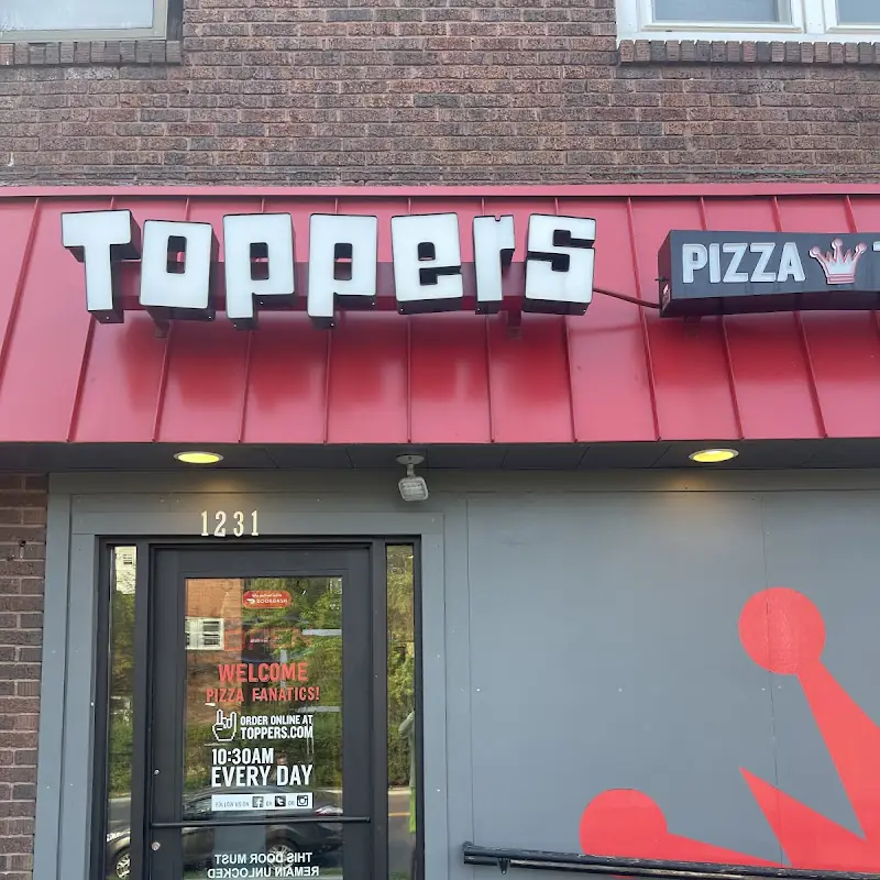 Toppers Pizza