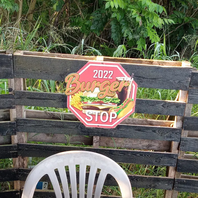 Detente Burger Stop