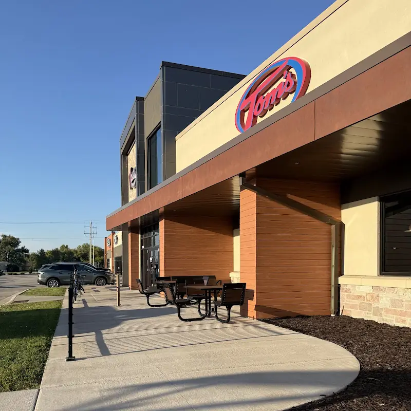 Tom's Drive In