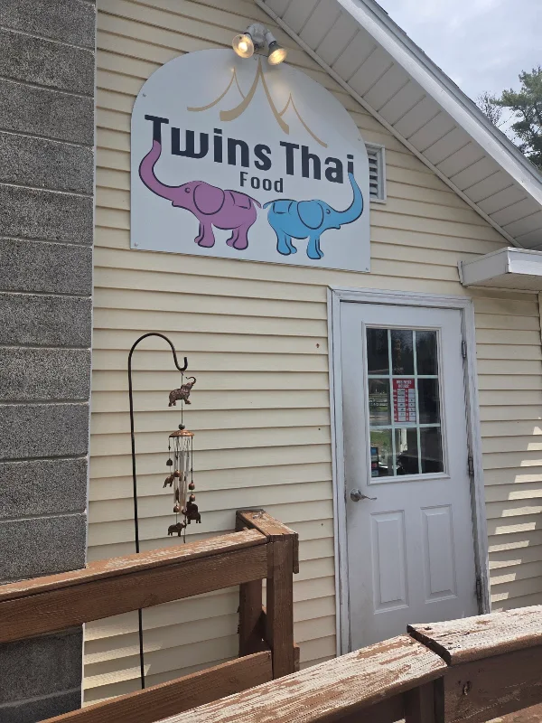 Twins Thai Food