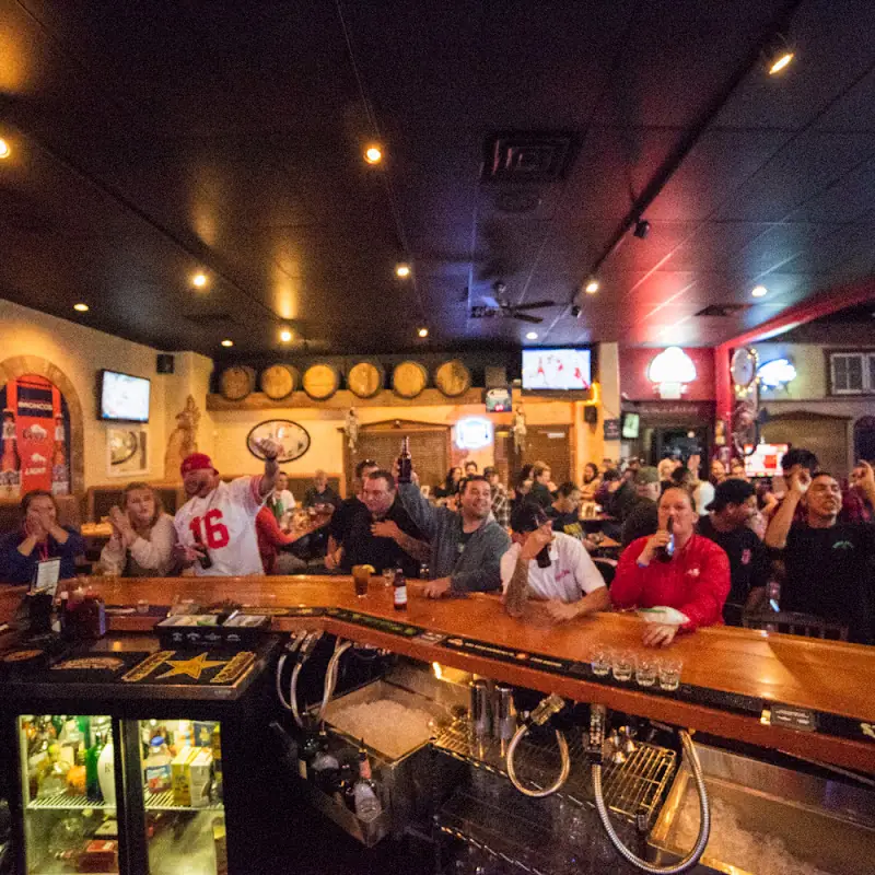Lit'l Bit Bar & Grill