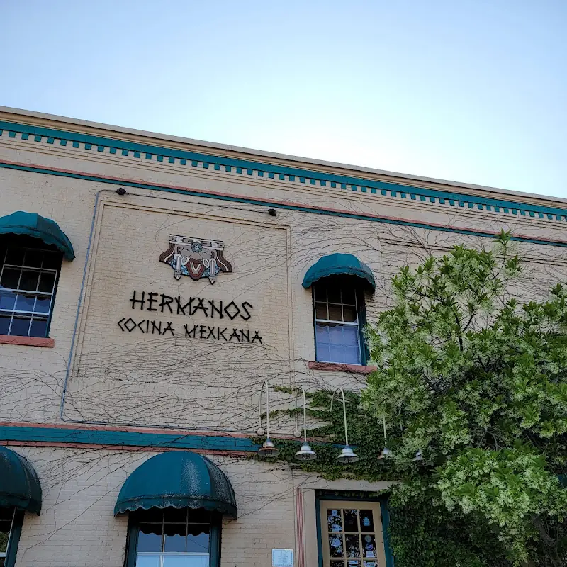 Hermanos | Mexican